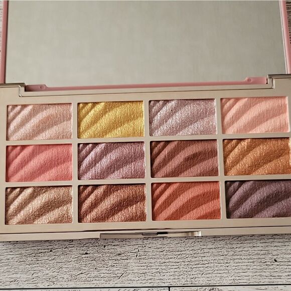 Ciate London The Velvet Palette - Picture 4 of 8